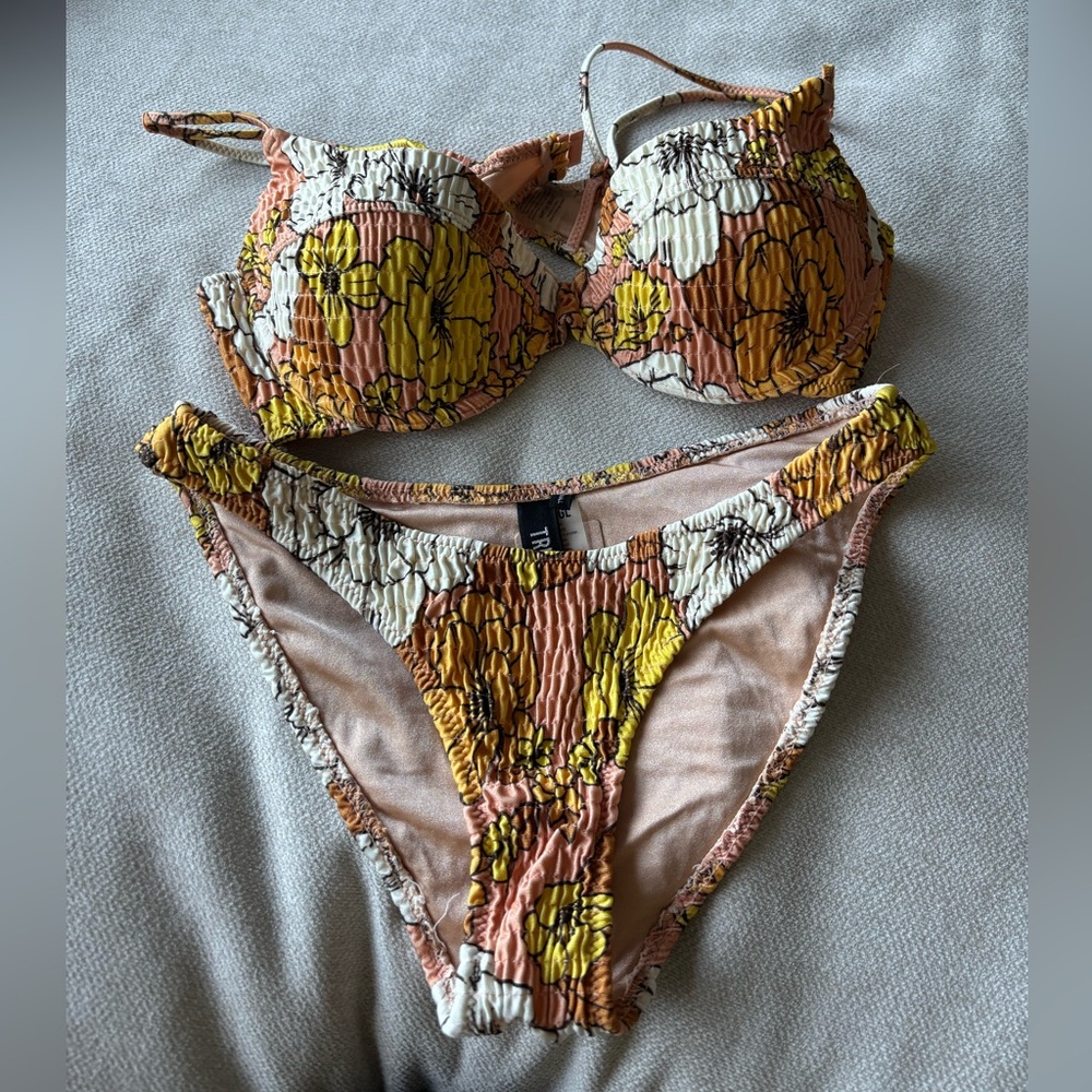 Triangl bikini